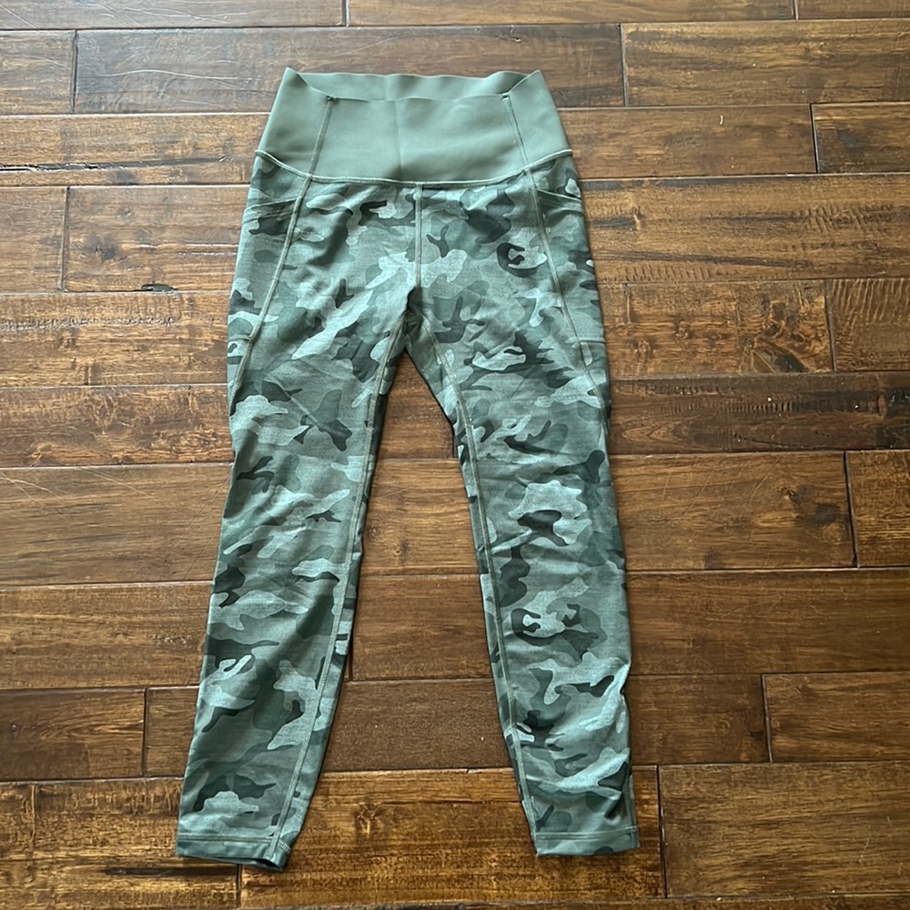 Gapfit camo 7/8 leggings